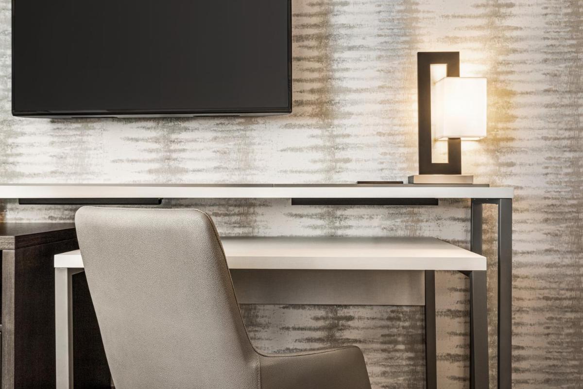 Residence Inn by Marriott New York JFK Airport - Housity