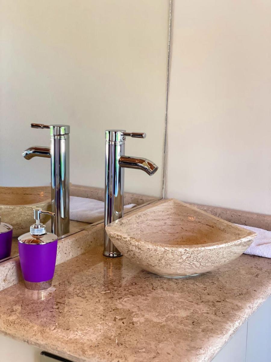 RIO HOTEL Y GLAMPING - Housity