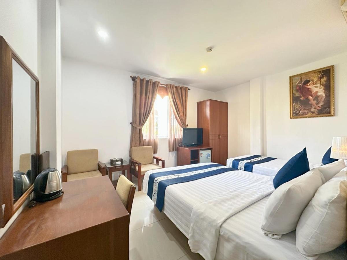Ruby Star Hotel- Near Bến Thành Market - Housity