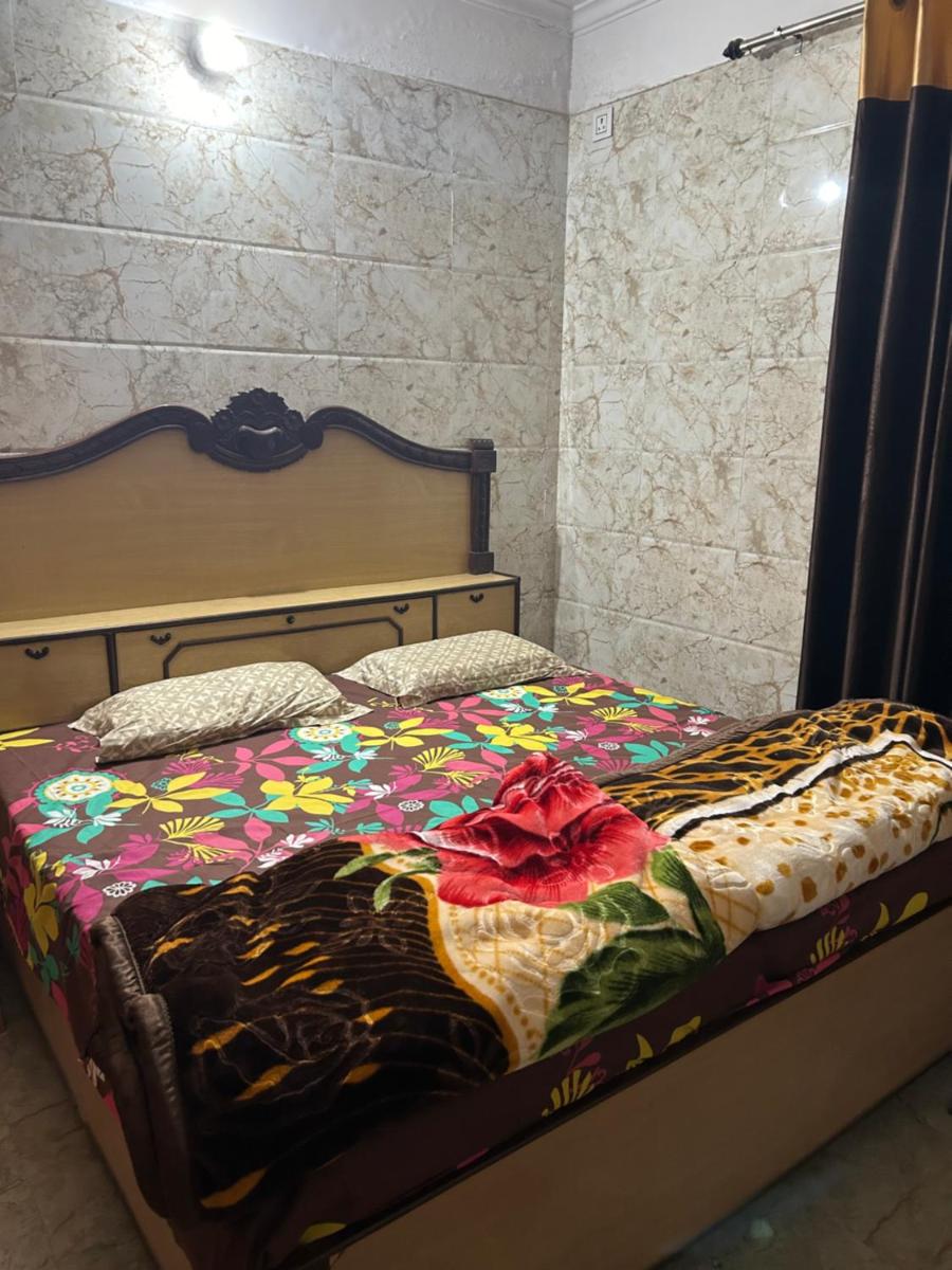 Vrinda Guest House - Housity