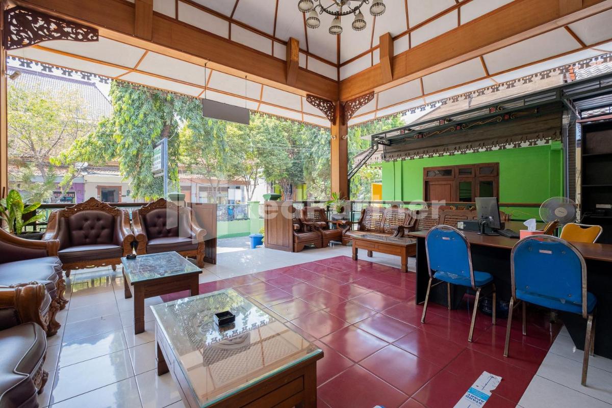 Hotel Wisata Ziarah Sunan Bonang Syariah Mitra RedDoorz - Housity