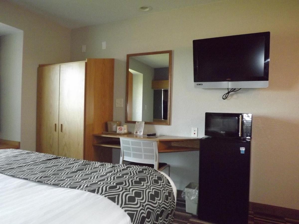 MICROTEL Inn and Suites - Ames - Housity