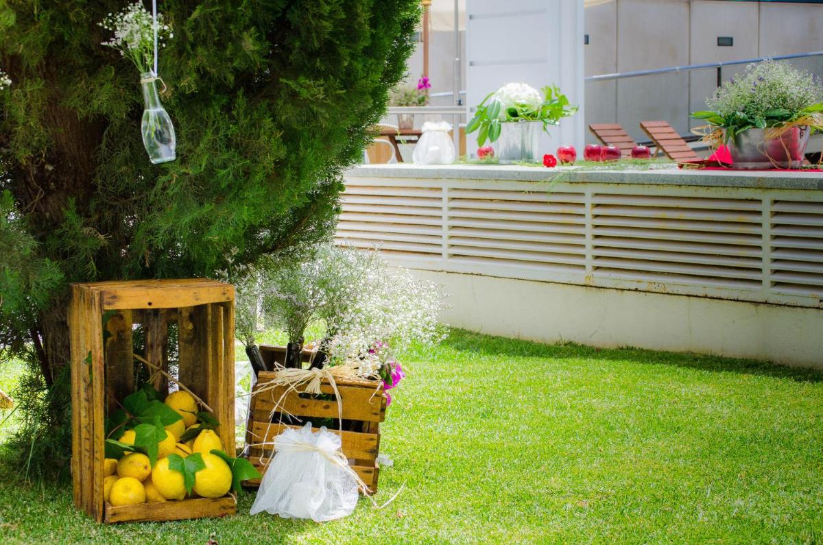 Jardín al aire libre en Hotel Mirador de Llerena