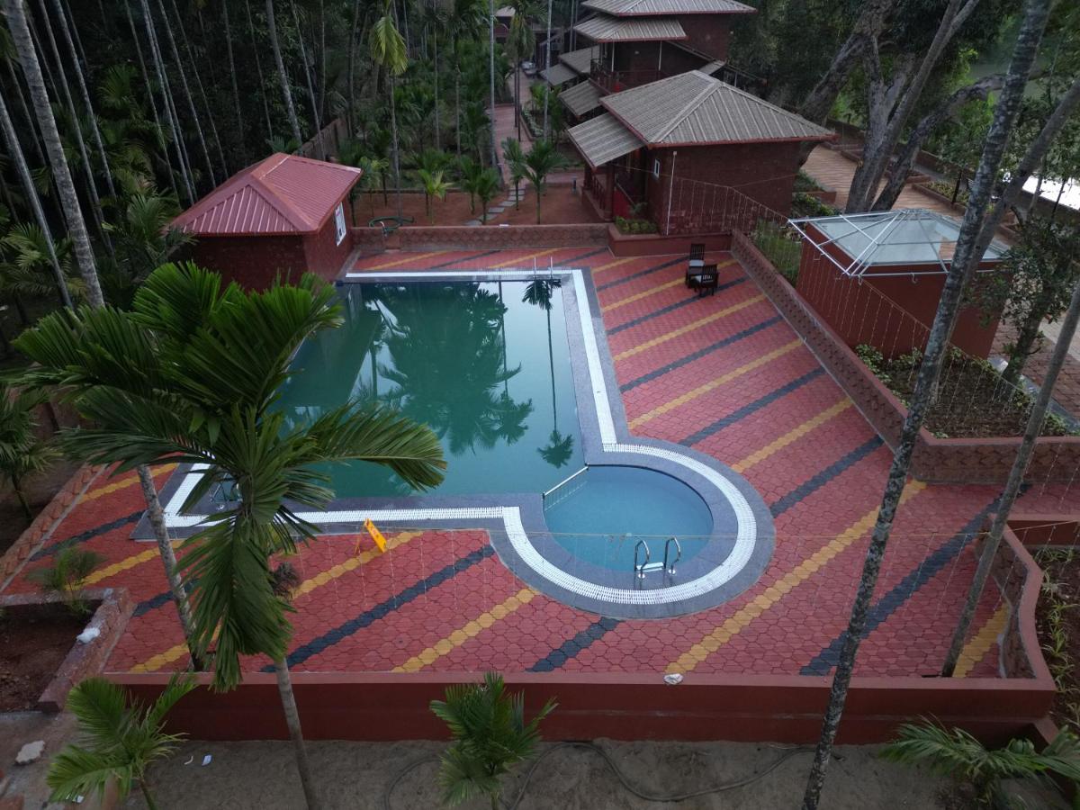 Aashrayam Hotels & Resorts Lake view - Housity
