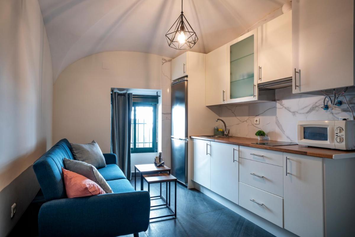 Apartamentos Turísticos Cáceres " CENTRO HISTÓRICO " - Housity
