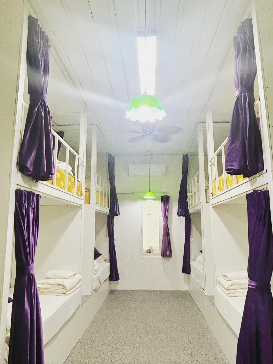 SYRI Guesthouse Vientiane Hostel & Cafe - Hizvo