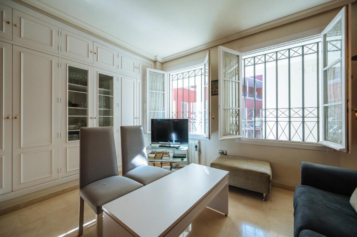 APARTAMENTO EN CASA PALACIO CON PISCINA 15 MAYO a 15 OCTUBRE - Housity