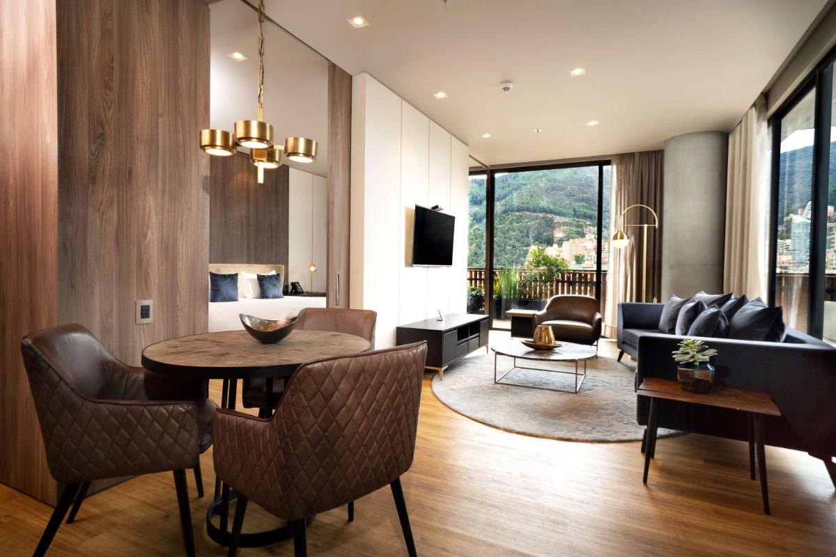Suitetrails - Salvio Parque 93 Bogota, Curio Collection by Hilton