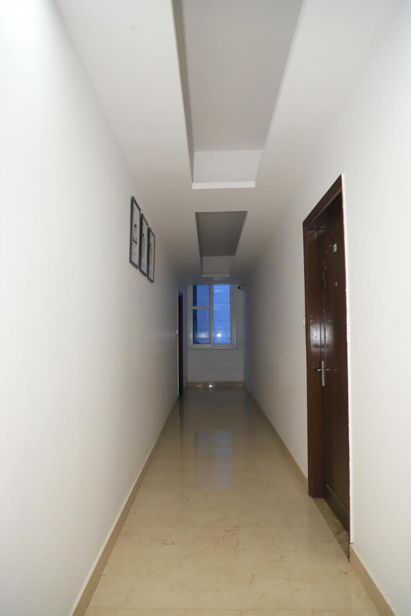 Hotel Blue Moon Residency - Housity