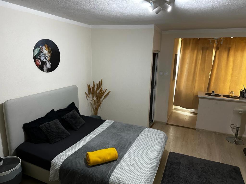 REEAS APARTAMENT - Housity