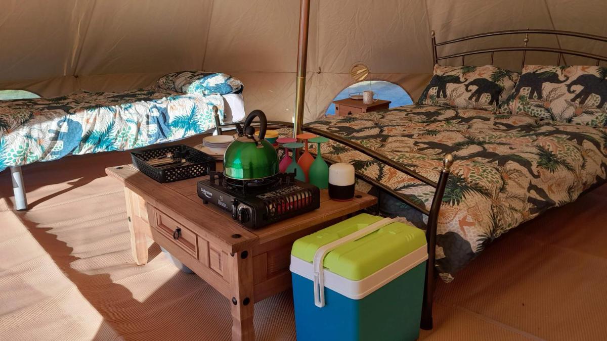 Cornish Skies Glamping - Housity