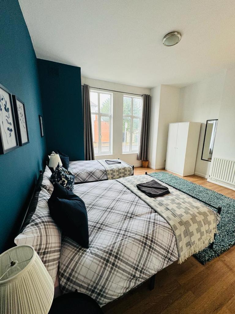 Jubilee Rooms 15 Minutes Central London - Housity