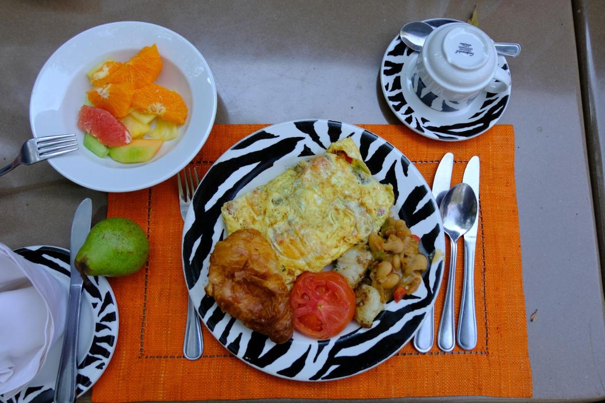 Hotel Blue Moon Residency - Housity