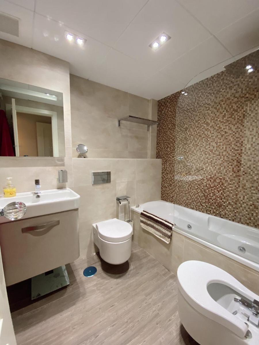 Beautiful & Cozy Apart. Pool & Parking-Downtown - Hizvo