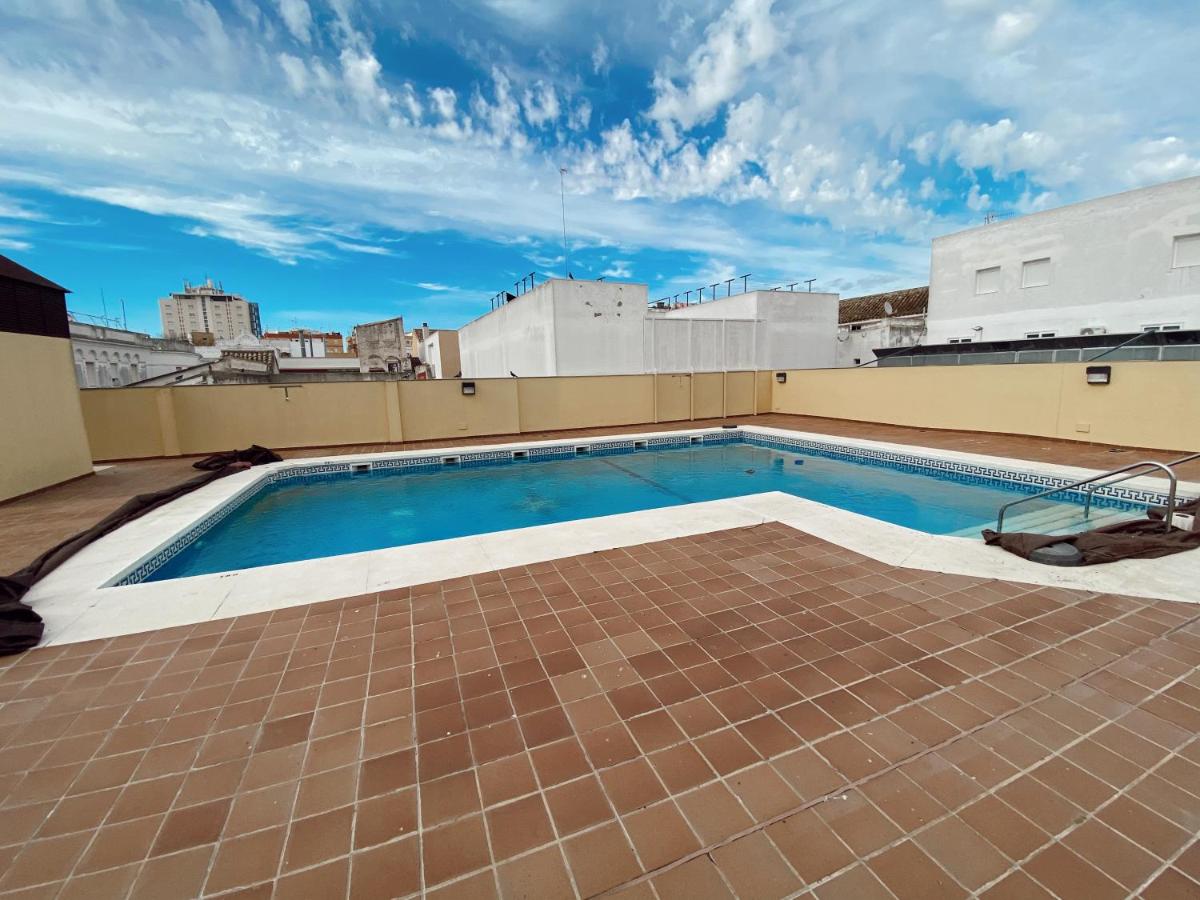 Beautiful & Cozy Apart. Pool & Parking-Downtown - Hizvo
