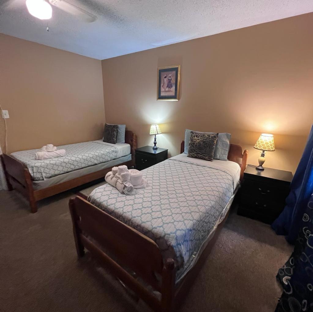 #1BR Cozy Villa - 6 Mins to Historic STM Amusement Park! - Housity