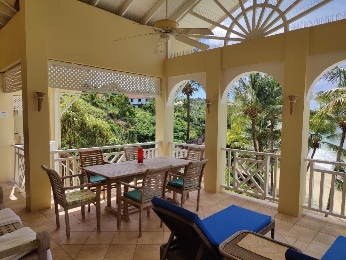 Suitetrails - Queen Angel Suite. Stunning Apartment on Grafton Beach with Direct Beach Access