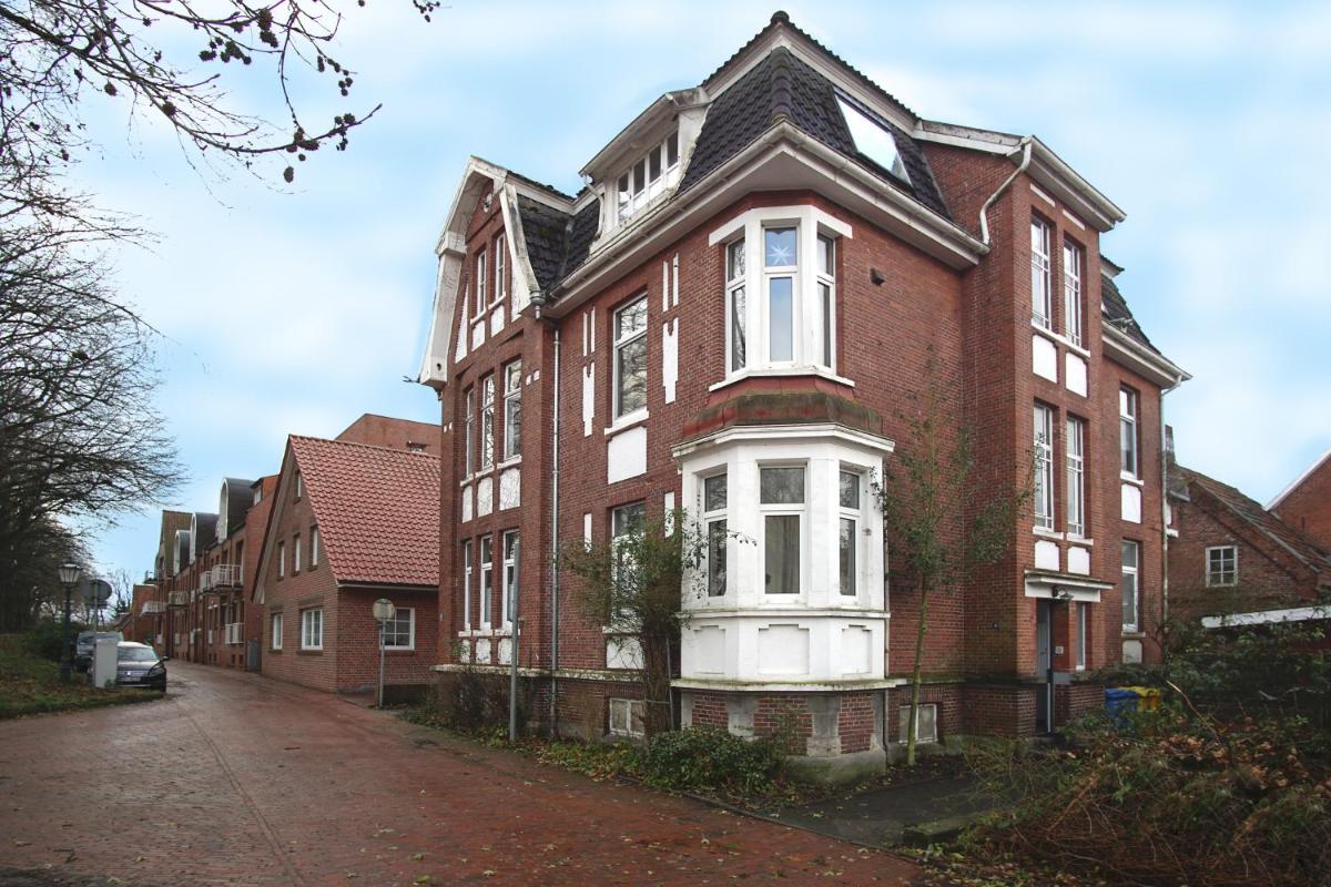 Schöne Altbauwohnung direkt an der Kesselschleuse! - Housity