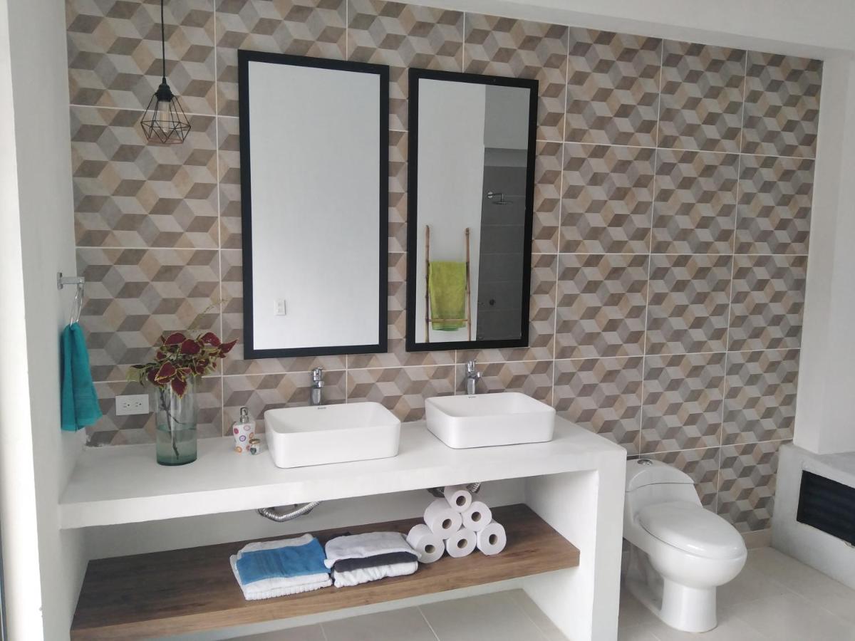 Habitación en casa campestre - Housity