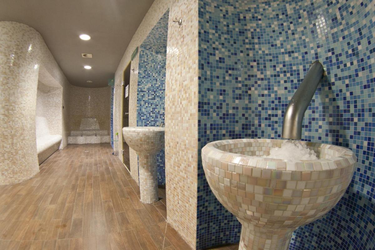 Hotel Solpark - Housity