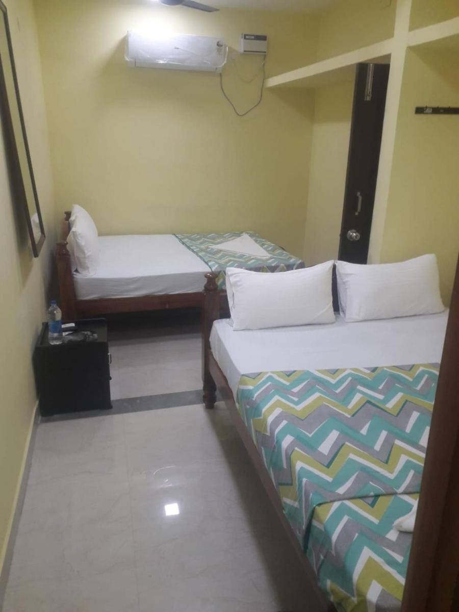 VARADHAR GUEST HOUSE - Housity
