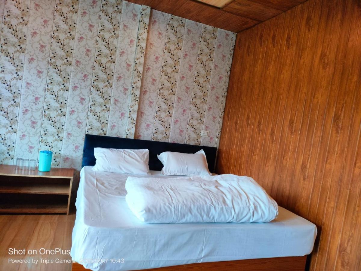 Chaukhamba View Resort - Housity