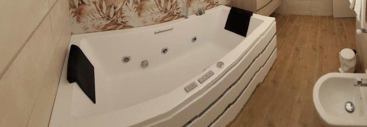 Villa Nasti Luxury Bed Taurasi Room - Housity