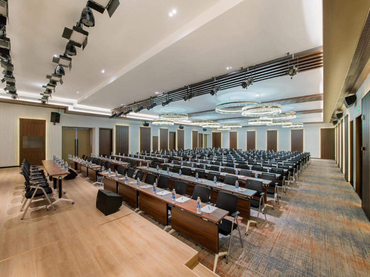 Park Inn by Radisson Shaoxing China Keqiao - Housity