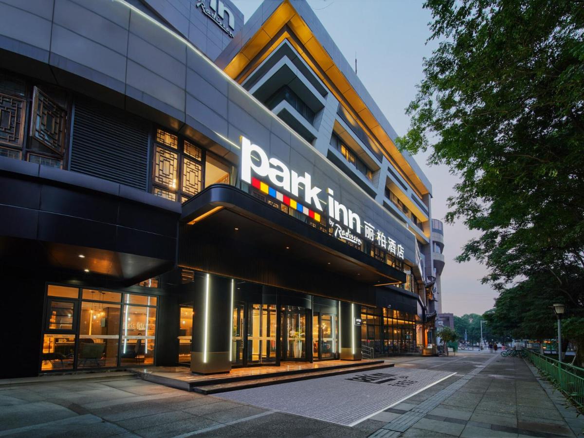 Park Inn by Radisson Chengdu Wuhou Shrine - Housity