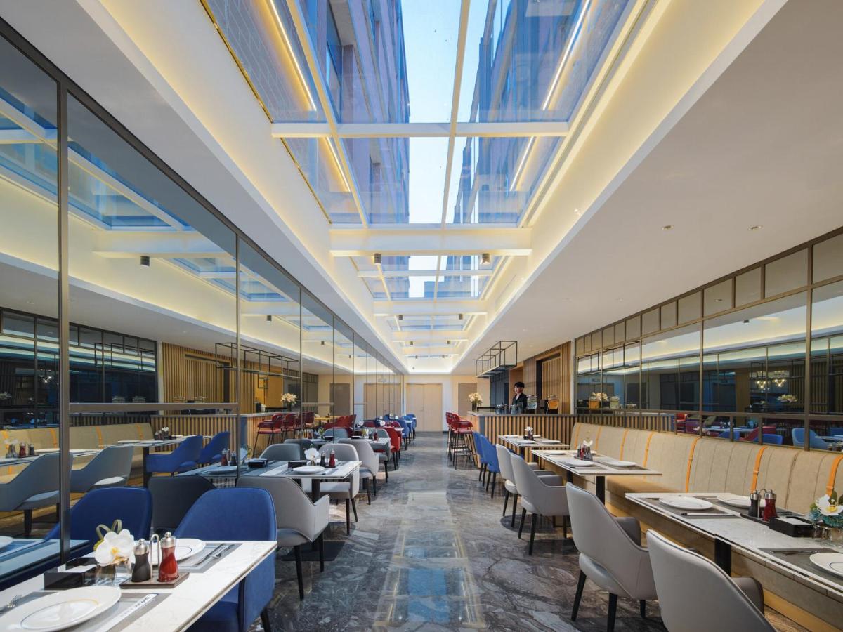 Park Inn by Radisson Tianjin Five Old Street Nanjing Road - Housity