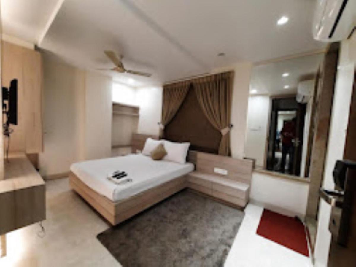 Hotel Avantika Cafe and Restaurant Bhopal - Housity