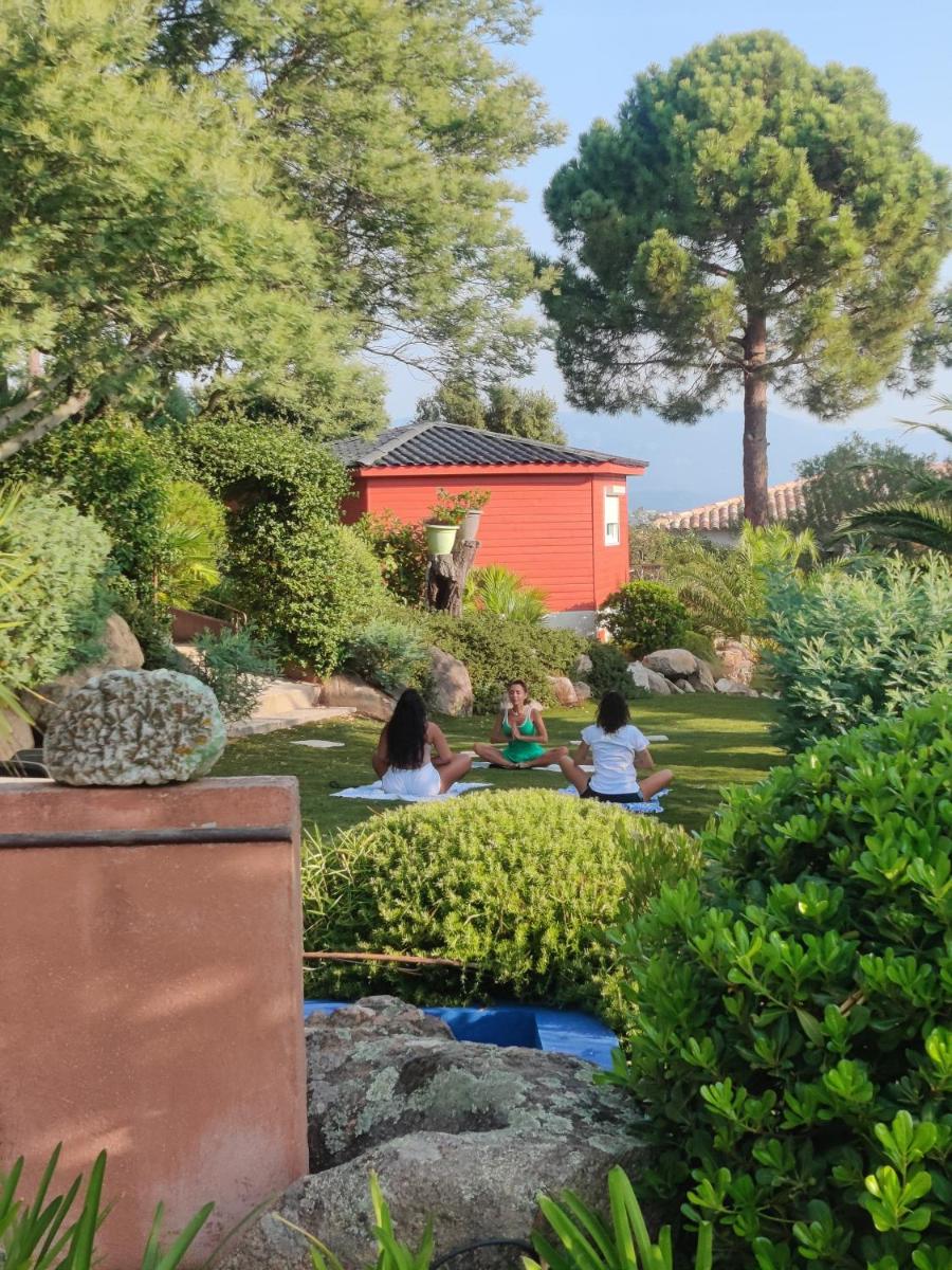 Jardin de l'établissement Le Roc E Fiori Hotel - Teritoria