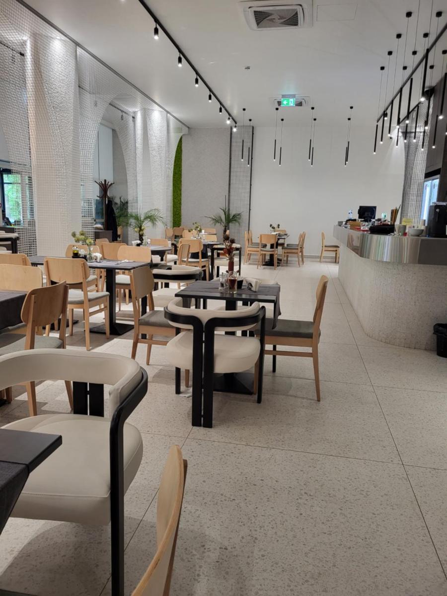 Hotel Padis - Housity