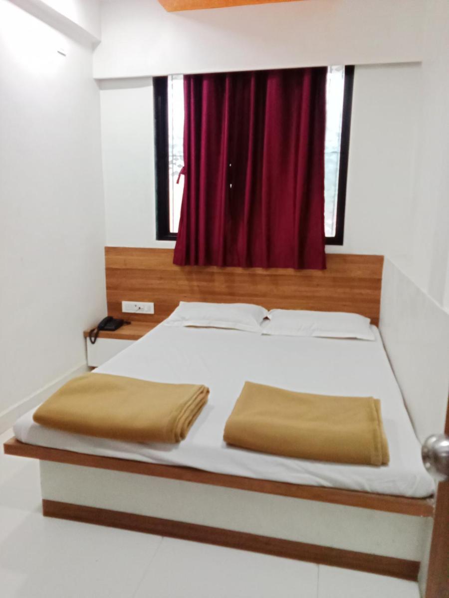 HOTEL SHREEJAY - Housity