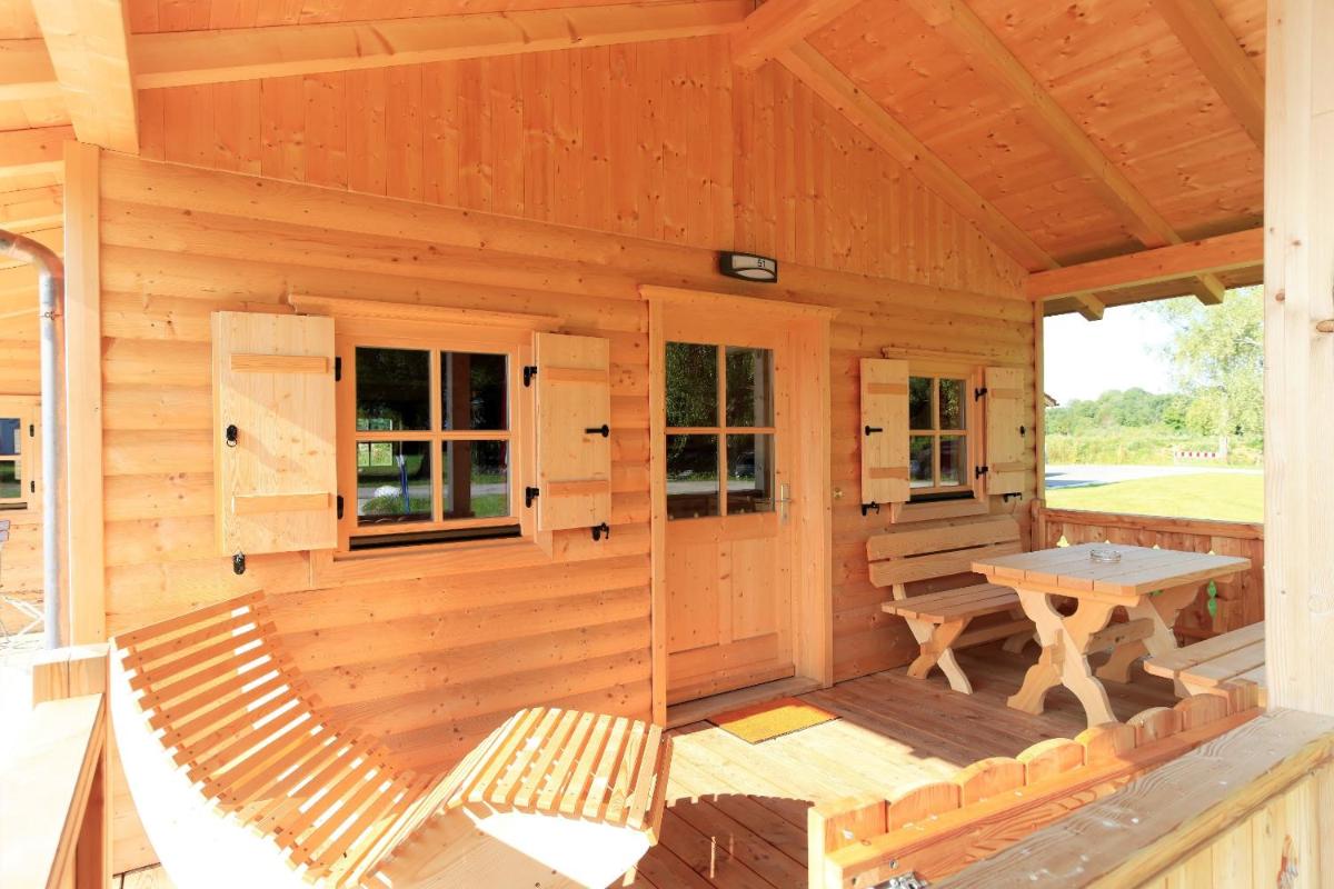 Alpenchalets Hotel Lambach - Housity