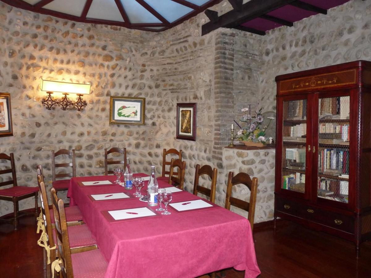 Hotel La Posada Regia - Housity