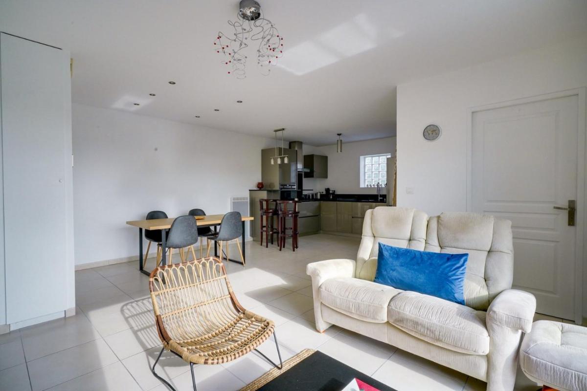 Nice apartment Mérignac with terrace and parking - Housity