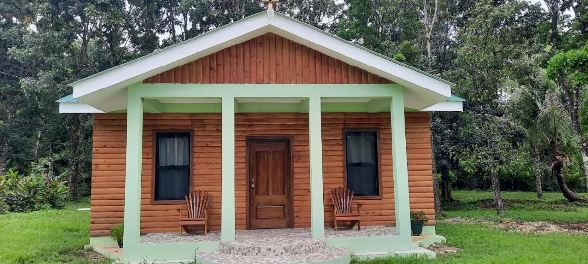 Mahogany Villas - Housity