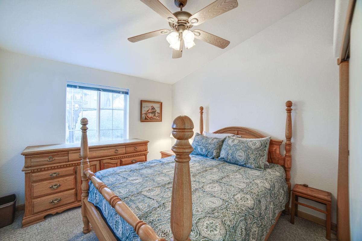 North Lakeport Home on Clear Lake: Boat + Unwind! - Housity