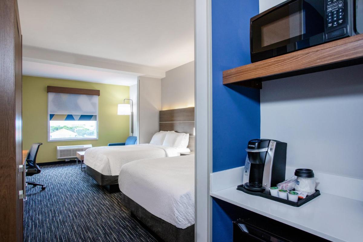 Holiday Inn Express & Suites - Miramar, an IHG Hotel - Housity