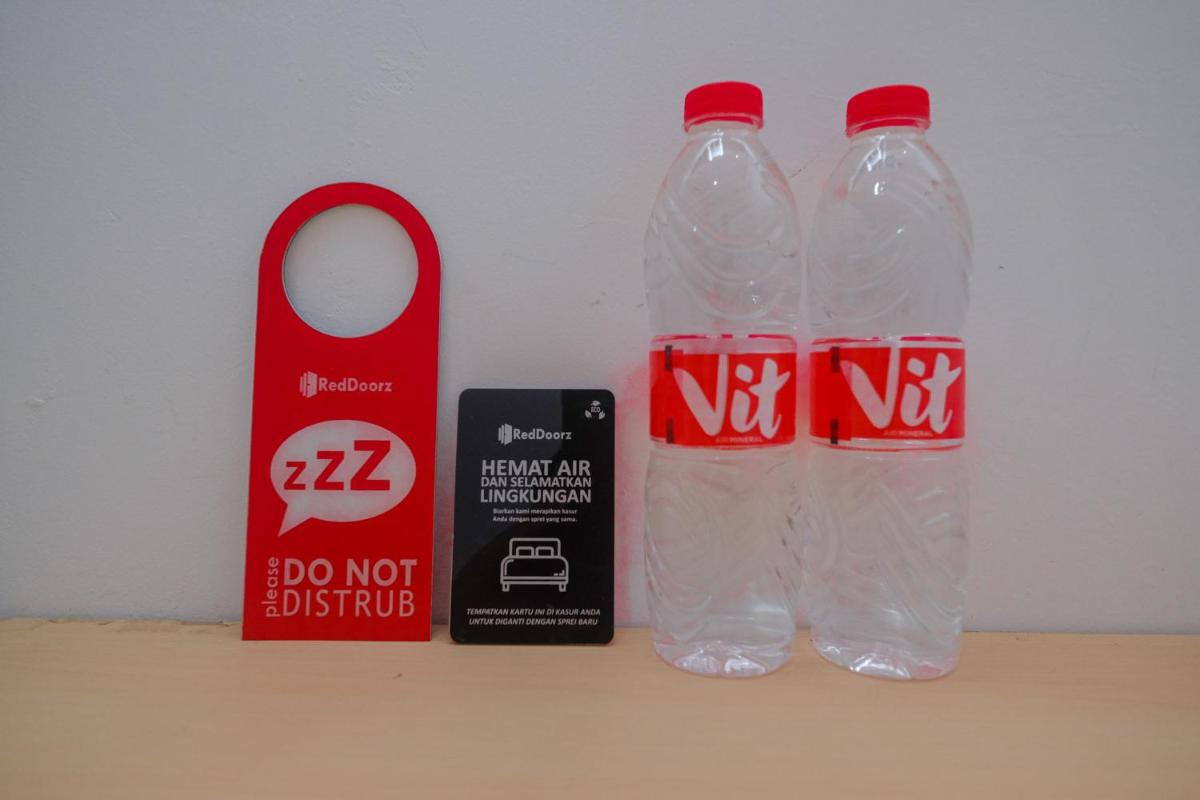 RedDoorz Syariah near Alun Alun Temanggung - Housity