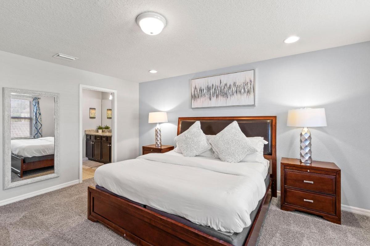 5 Bedroom House by ORPM - Housity
