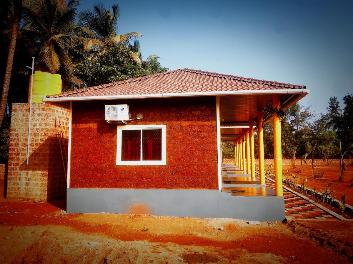 Sea Spray Resort - Housity