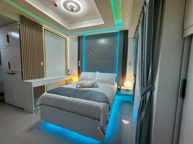 Tinch@Inspiria Cozy Centrally Located Studio Unit with Balcony in the heart of Davao City. Beside Abreeza Mall - Housity