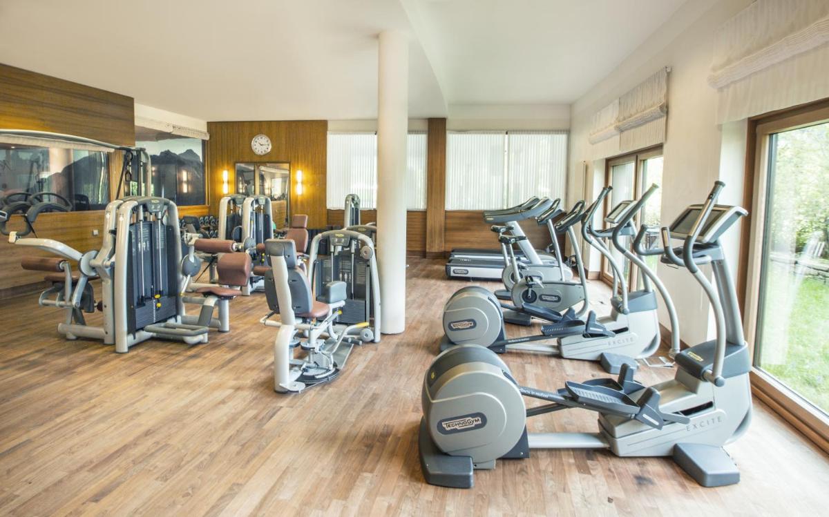 Das Fitnesscenter und/oder die Fitnesseinrichtungen in der Unterkunft Kempinski Hotel Berchtesgaden