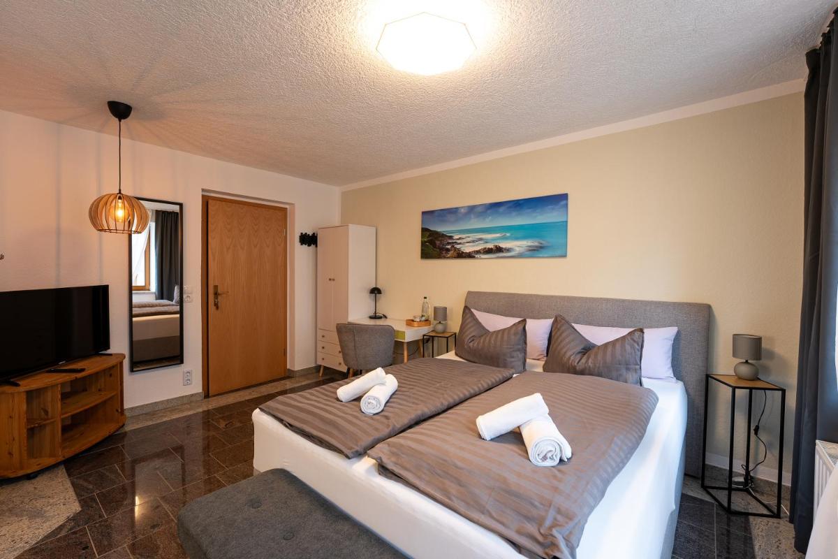 Pension Krone - Housity