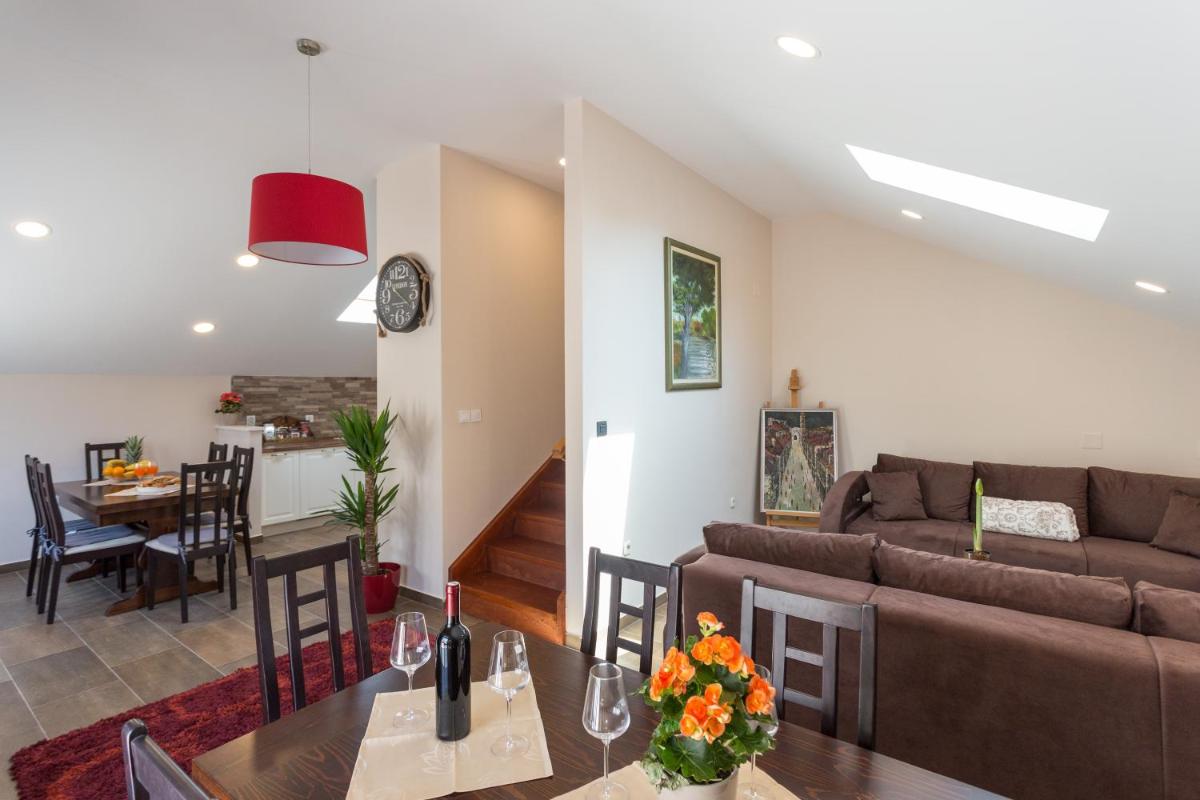 Apartment Ivana - Housity