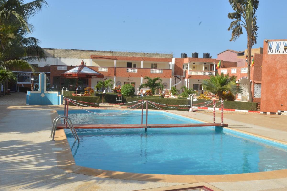 Hotel Takana - Housity