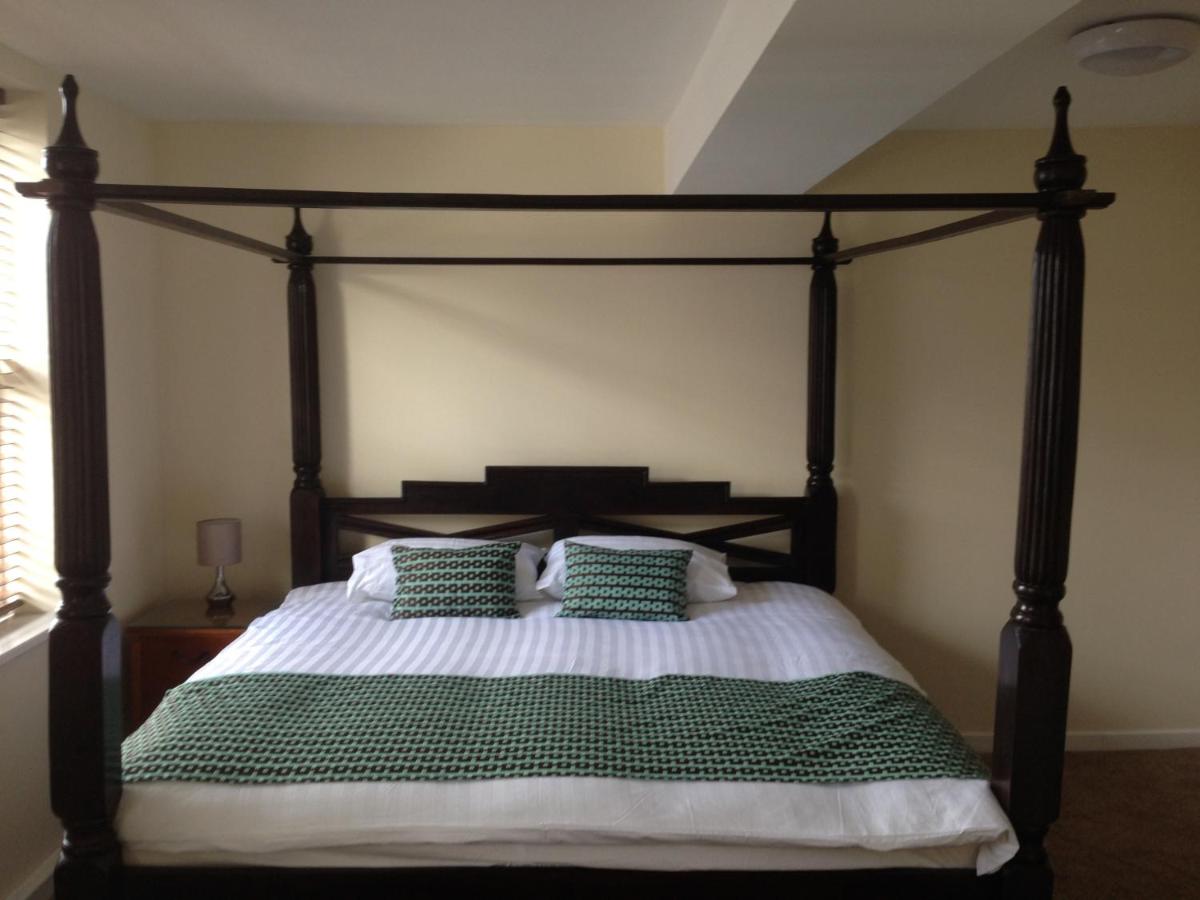 Victoria hotel - Housity