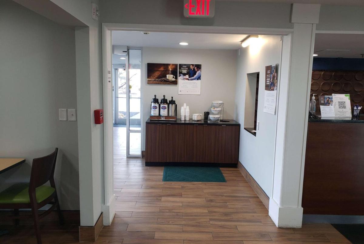 Wingate by Wyndham Dayton North - Housity